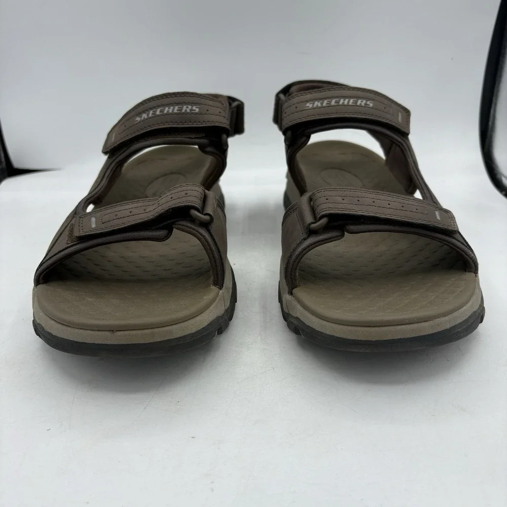 Skechers pre owned